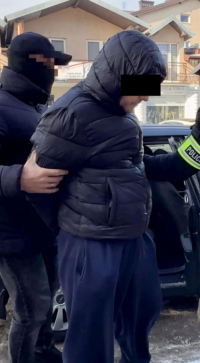 Podwójne zabójstwo w Raciążu. Doprowadzenie podejrzanego