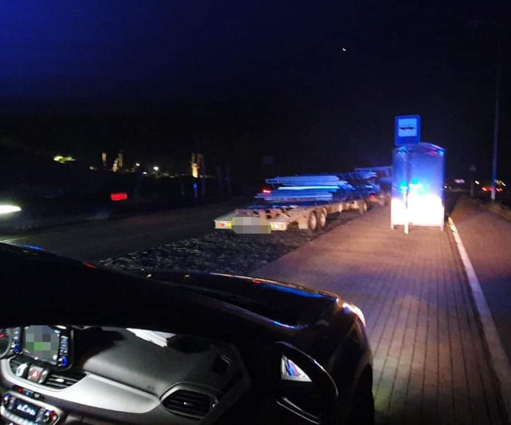 Białystok. Kierowca zadzwonił na policję. Szybka interwencja drogówki [ZDJĘCIA]