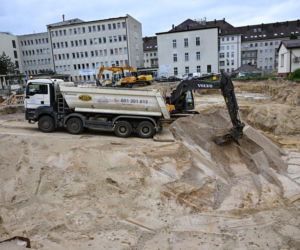 Wmurowanie aktu erekcyjnego pod budowę Uniwersyteckiego Centrum Zabiegowego dla Dzieci