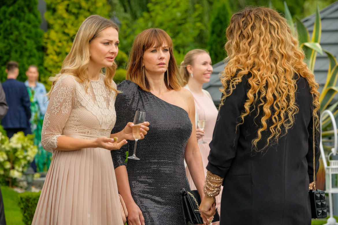 Przyjaciółki, odc. 170: Inga (Małgorzata Socha), Zuza (Anita Sokołowska), Anka (Magdalena Stużyńska), Patrycja (Joanna Liszowska)