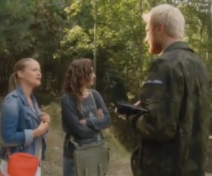 Ranczo 8 sezon odc. 100. Kinga (Agnieszka Pawełkiewicz), leśnik Paweł (Dobromir Dymecki), Klaudia (Marta Chodorowska)