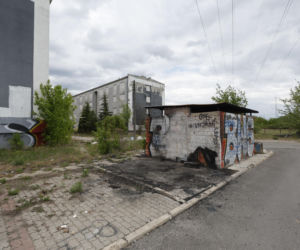 „Czarnobyl” Warszawy zniknie z mapy. „Smród, fetor i grzyb”. Tak wyglądało życie w „13 dzielnicy”