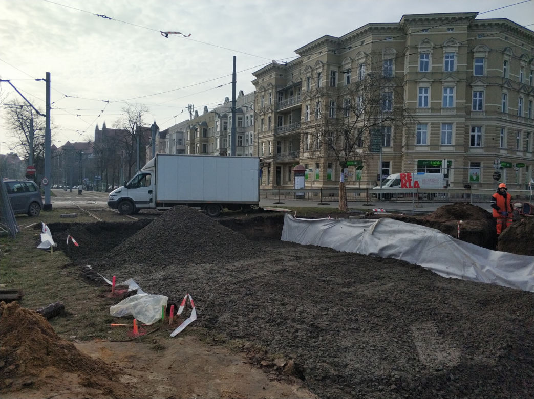 Przebudowa torowiska na pl. Szarych Szeregów