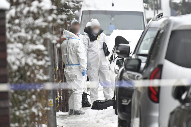Ciała małżeństwa w mieszkaniu na Targówku. Wstrząsające szczegóły. "Radek zbudował sobie fortecę"
