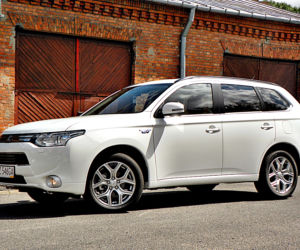 Mitsubishi Outlander PHEV
