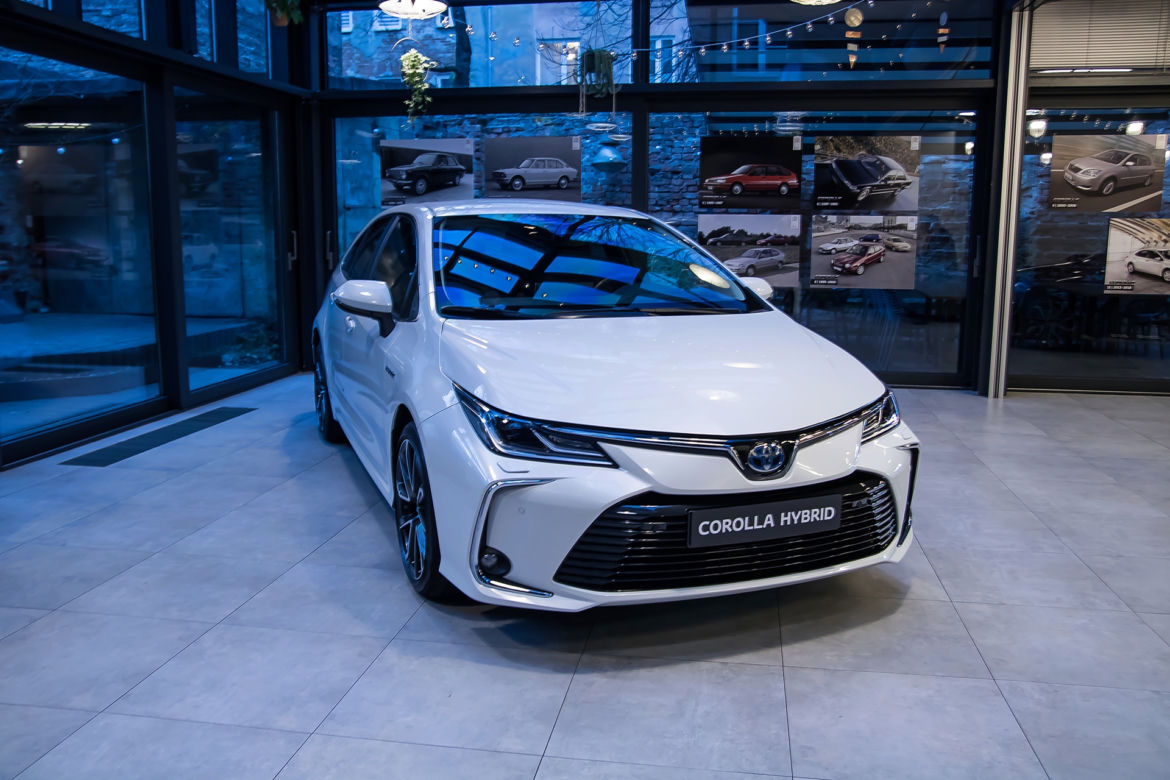Toyota Corolla Sedan Hybrid