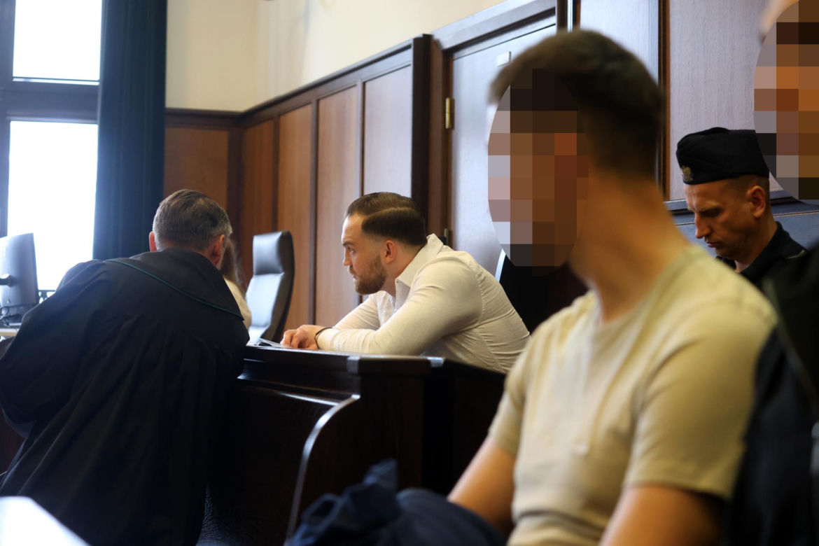 "Skazał matkę na dożywocie cierpienia". Prokurator chce 25 lat więzienia dla Dawida M. Zabóstwo na Nowym Świecie