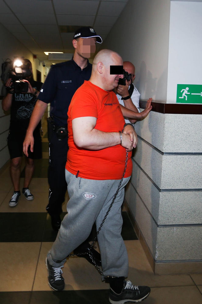 Prowadził dom pomocy jak z horroru. 12 pensjonariuszy nie żyje. „ Chyba nikt nie chciałby mieć tego na sumieniu”