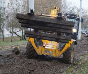 Remont torowiska na ul. Perłowej w Bydgoszczy. Prace nabierają tempa!