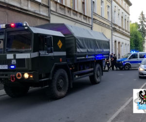 Niewybuchy w mieszkaniu w Mieroszowie
