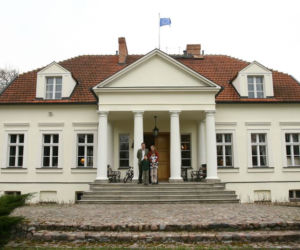 Efekt Nowaka. Po aferze zegarkowej politycy przypominają sobie, co cennego kryją ich domy