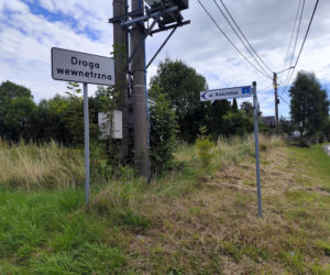 Tragiczny wypadek w Zadrożu. W miejscu potrącenia 15-latka płoną znicze
