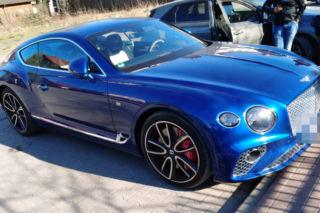 Złodziej połasił się na auto warte 1,5 mln zł! Po 3 godzinach Bentley Continental GT został odzyskany