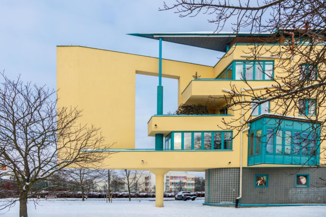 Budynki mieszkalno-usługowe przy ul. Bażantarni, Warszawa