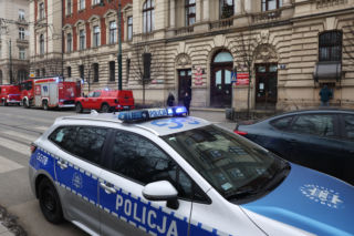 Najpierw Olkusz, teraz Kraków. Podejrzany ładunek w Urzędzie Wojewódzkim. Policja: sprawy mogą być powiązane