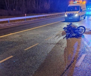 Zajechał drogę motocykliście. 18-latek trafił do szpitala