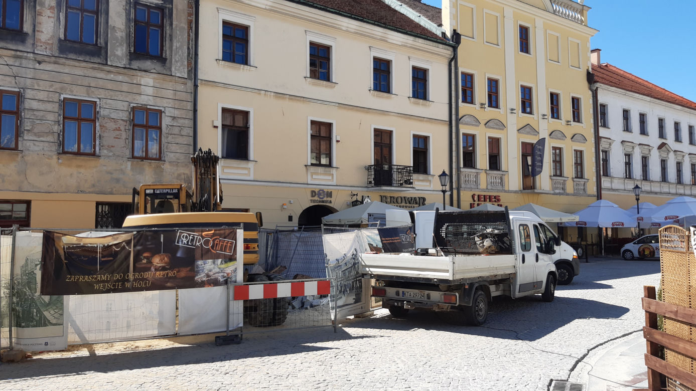 Remont Rynku w Tarnowie przedłuża się