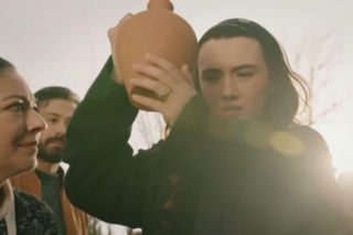 Wichrowe wzgórze, odcinki 374, 375