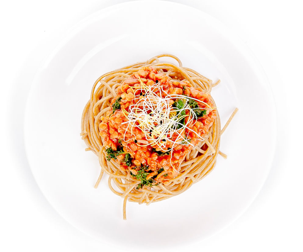 Spaghetti z soczewicą i jarmużem