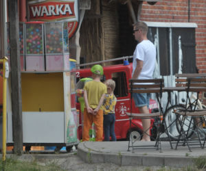 Mroczki zacumowały w Dąbkach