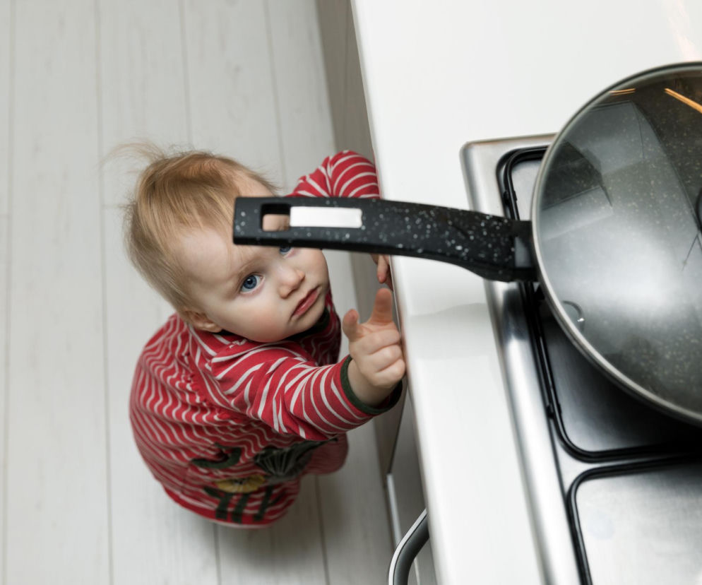 Rodzice myślą, że najgroźniejsza jest kuchnia. To nie tam zdarza się najwięcej wypadków