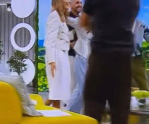 Julia Wieniawa upadła wchodząc do studia Halo tu Polsat