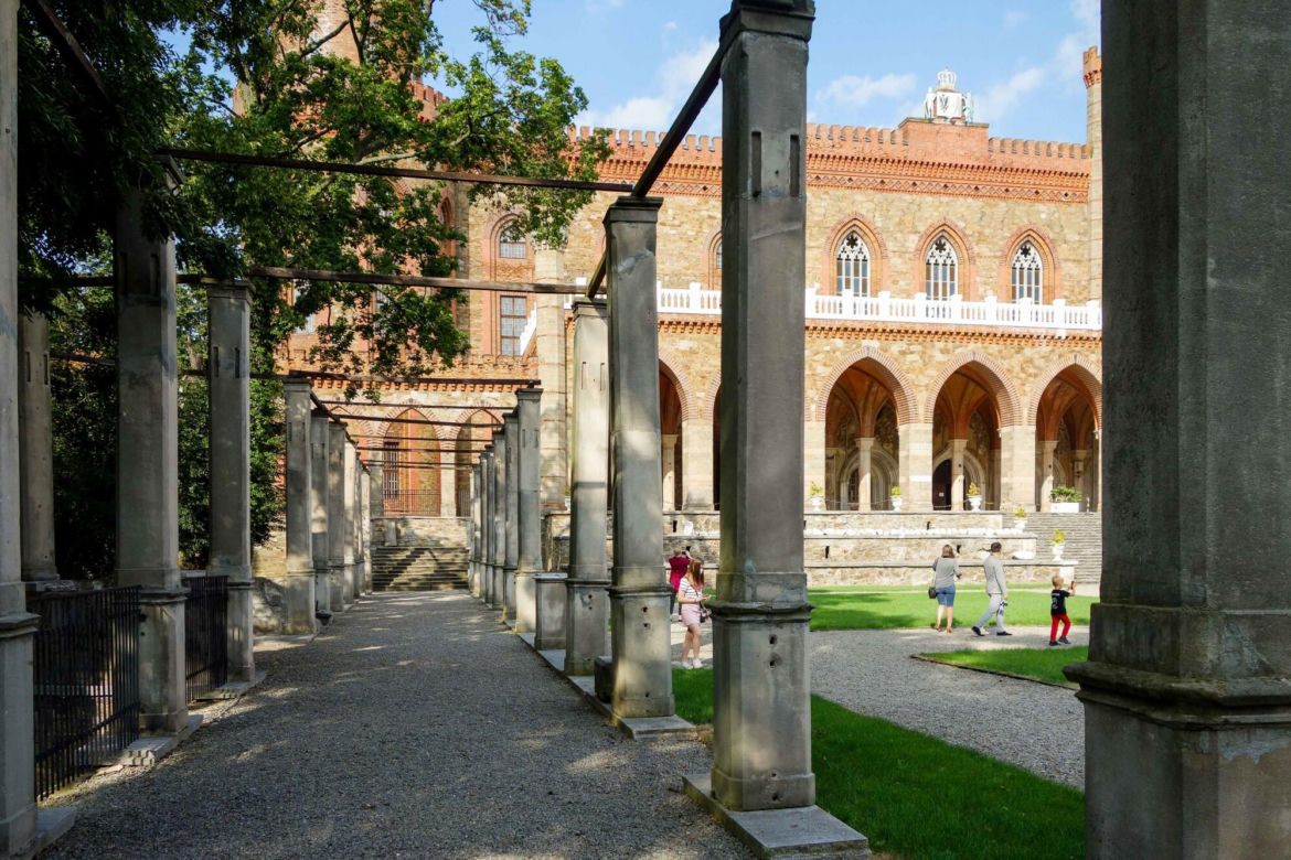 Ten bajkowy pałac to perła na skalę europejską. Znajduje się na Dolnym Śląsku!