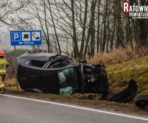 Wypadek na DK 16. W miejscowości Buniaki zderzyły się dwa samochody osobowe