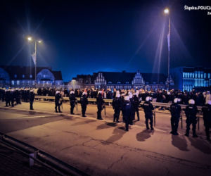 Policyjne interwencje podczas meczu Górnik Zabrze - Legia Warszawa
