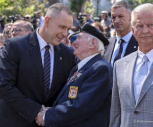 Poruszające sceny z Nawrockim. Tak potraktował uczestniczkę Powstania Warszawskiego