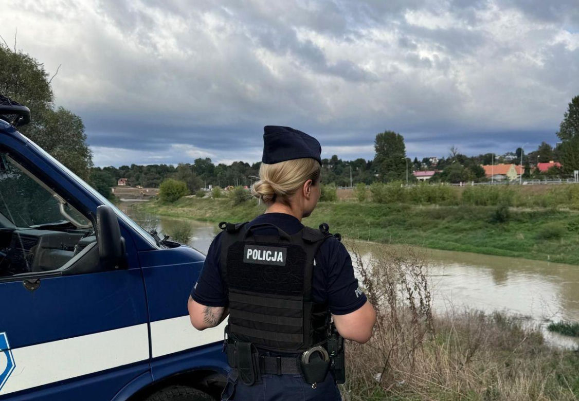 Podkarpaccy policjanci monitorują rzeki w regionie