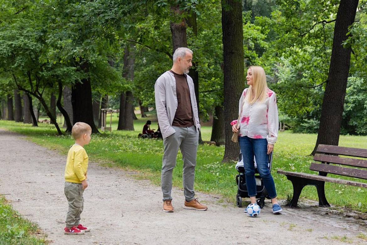 Pierwsza miłość, odcinek 4274: Bartek (Rafał Kwietniewski), Emilka (Anna Ilczuk), Norbert