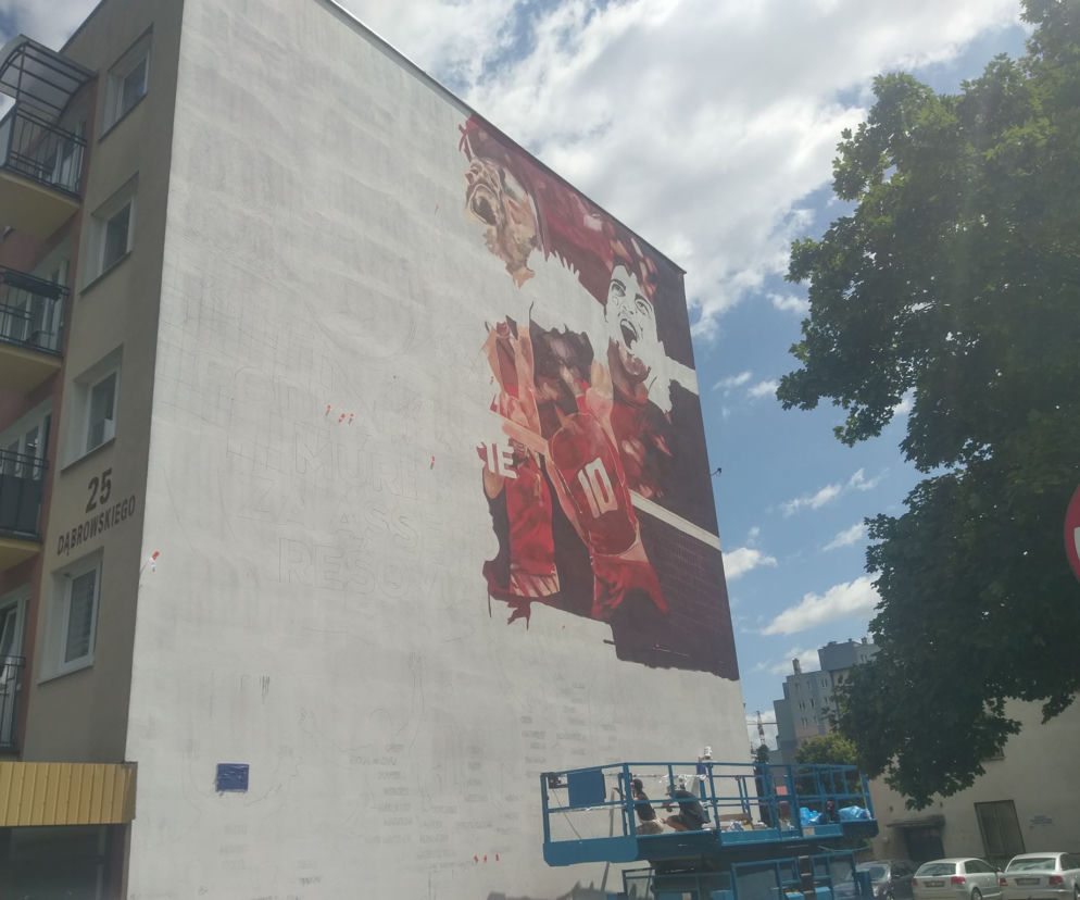 W Rzeszowie powstaje kolejny mural Arkadiusza Andrejkowa