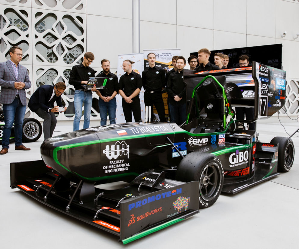 Bolid z Białegostoku weźmie udział w zawodach Formula Student. maszynę skonstruowali studenci Politechniki Białostockiej
