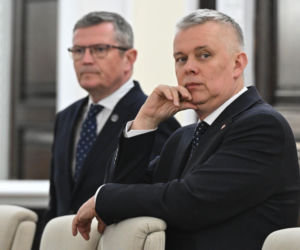 Specjalne posiedzenie rządu. Tusk tnie ceny paliw. Radykalne obniżki podatków