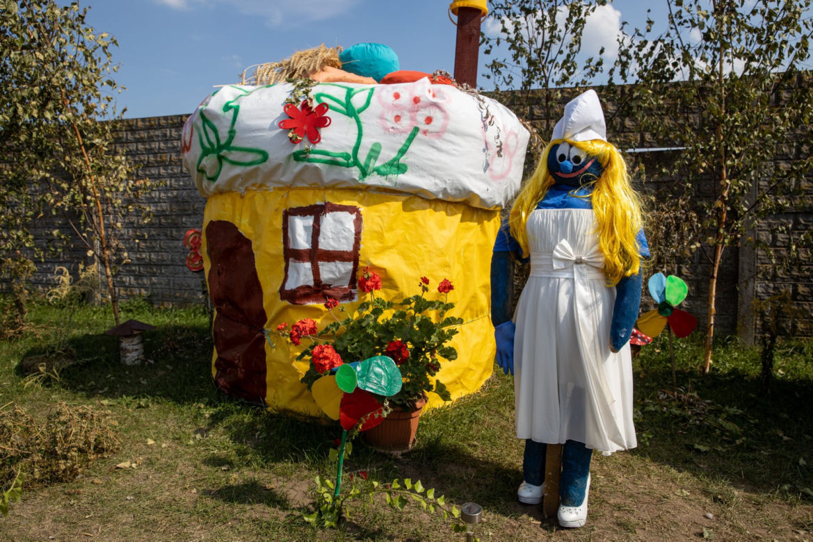 Oddajcie nam smerfa Farmera
