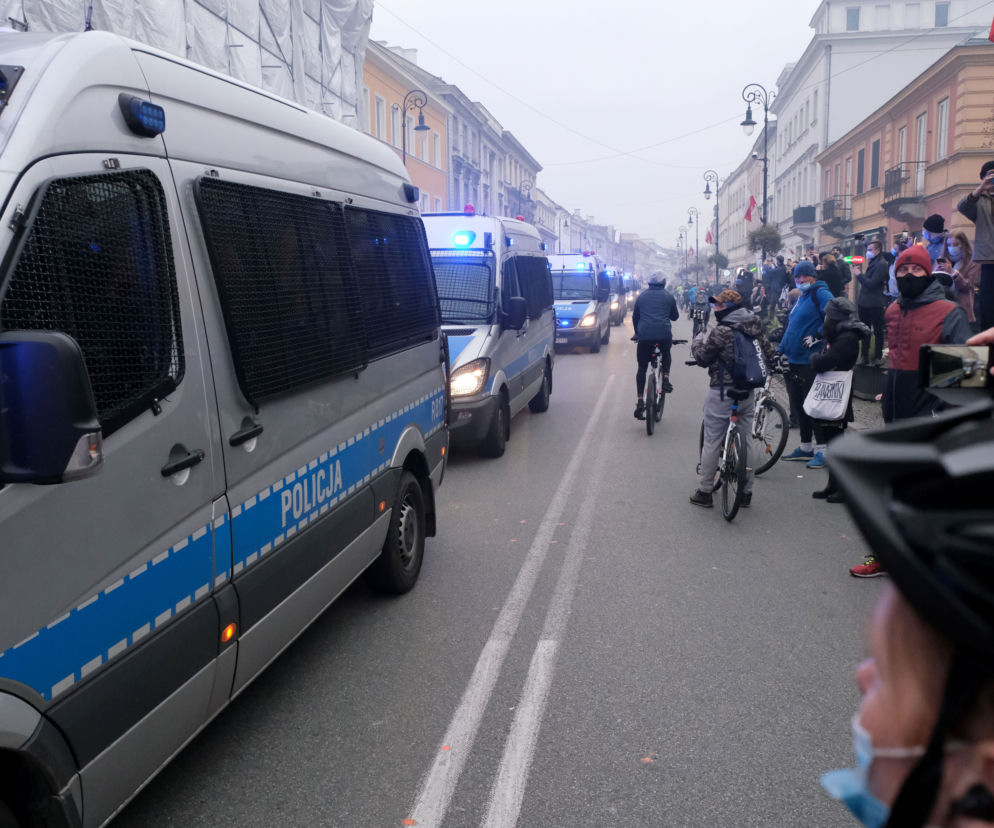 Policjanci zabezpieczali Marsz Niepodległości
