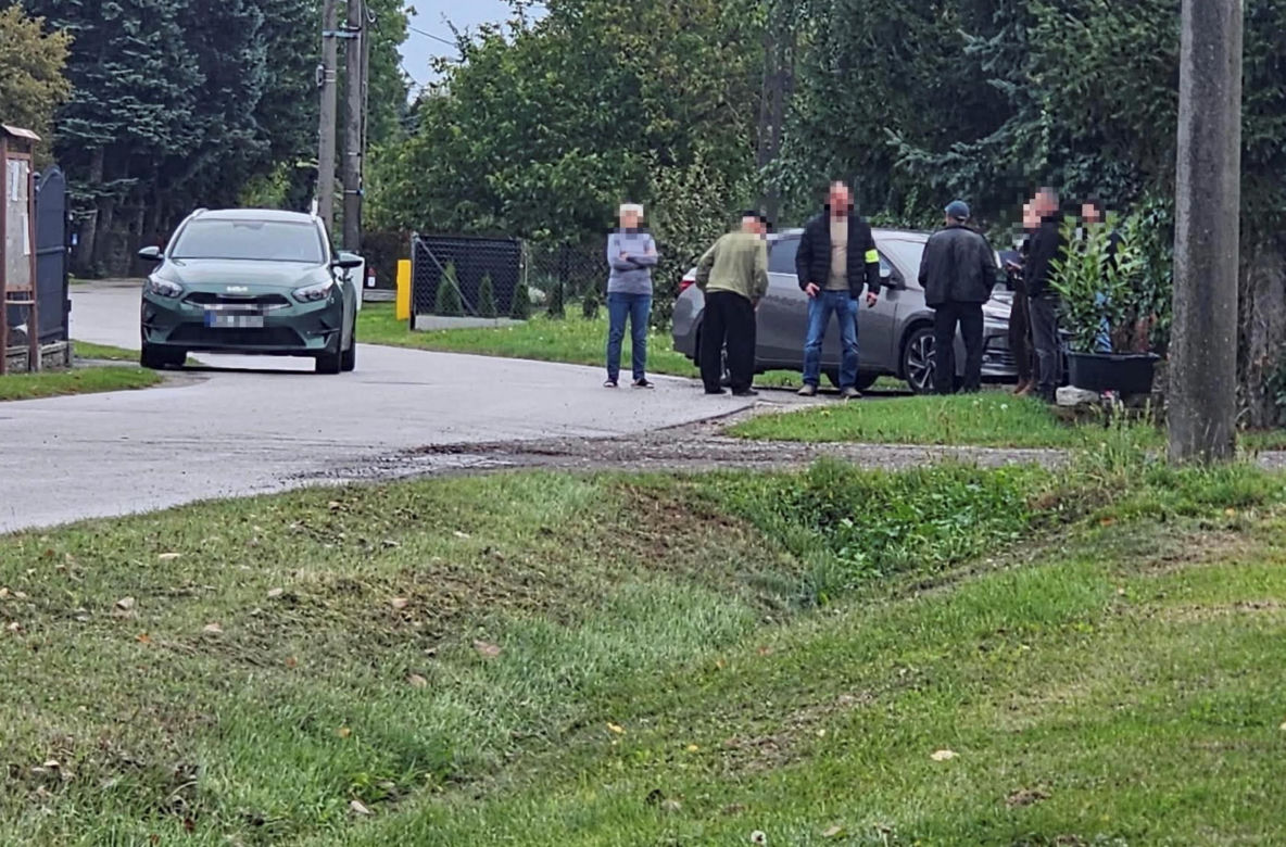 Pożar w bazie Starlink na Mazowszu. Minister mówi wprost o możliwym sabotażu, służby w akcji