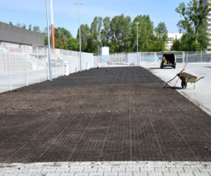 Budowa trybuny na stadionie Polonii na finiszu 