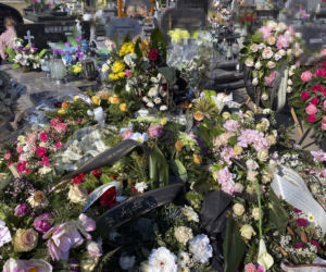 Rodzinna masakra w Kadłubie. Ojczym i prababcia 17-letniego mordercy spoczęli w osobnych grobach