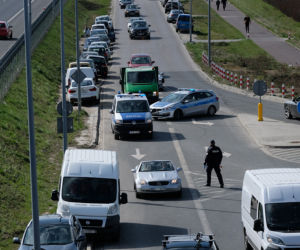 Antonow przyleciał, korki na ulicach