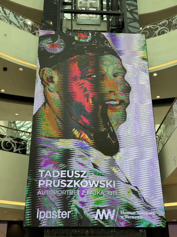 Autoportrety Matejki, Witkiewicza czy Goryńskiej można zobaczyć na dużych ekranach w galeriach handlowych 