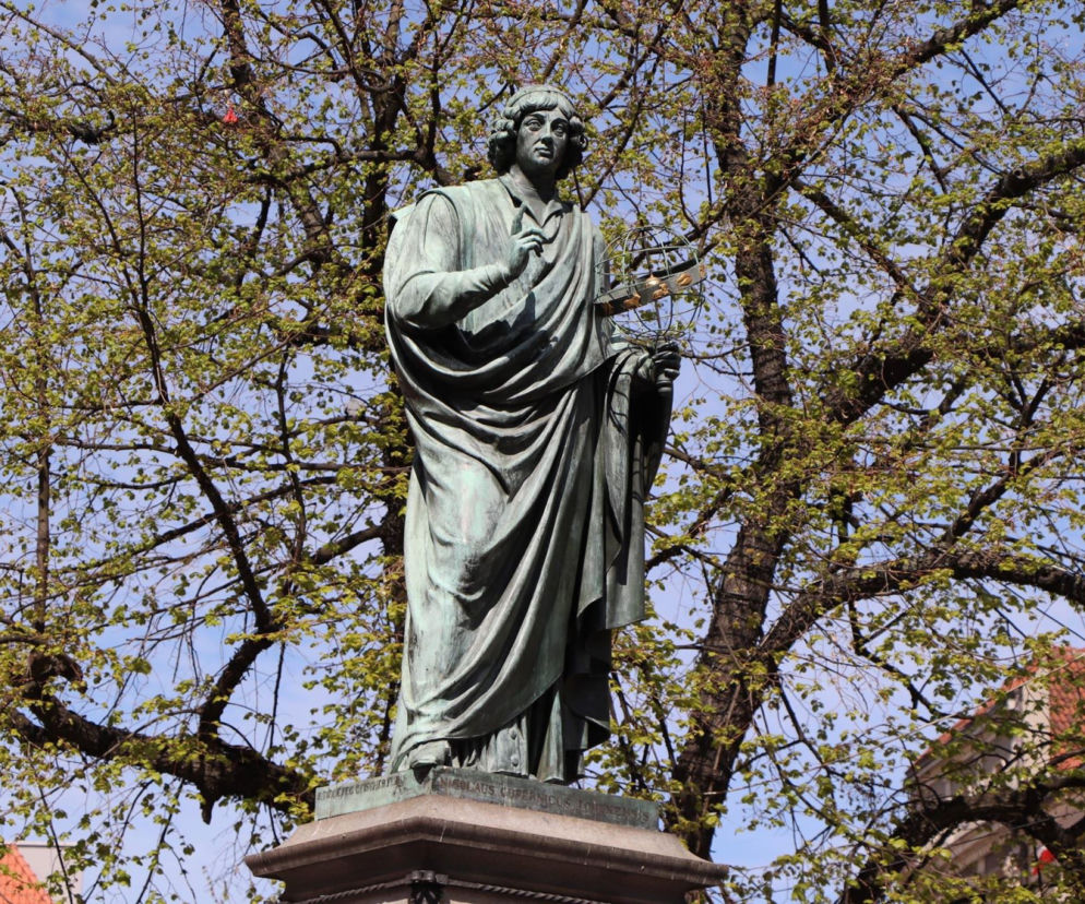 QUIZ. Mikołaj Kopernik i jego historia. Co wiesz o słynnym astronomie?