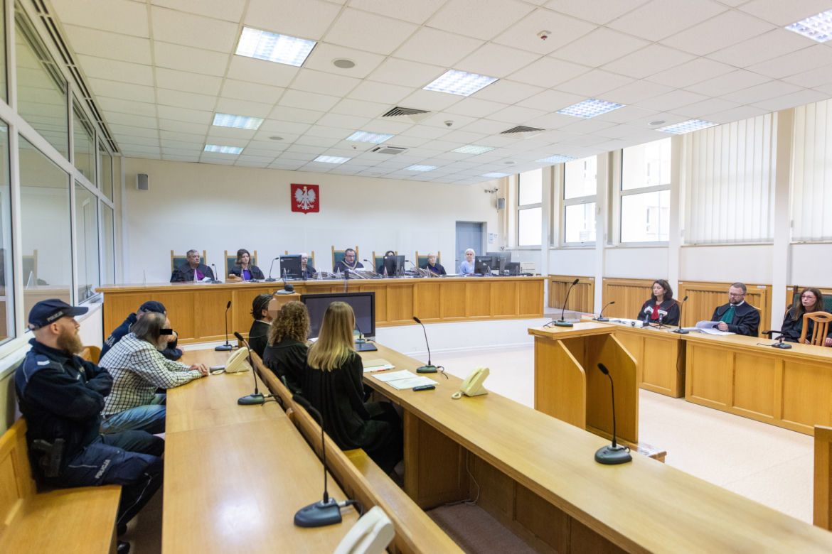 Prokuratura oskarża go o zabójstwo Aleksandry i Oliwii. "Zabójca z działek" nie okazywał żadnych emocji 