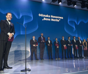 Radosław Sikorski odznaczył Ambasadorów Totalizatora Sportowego