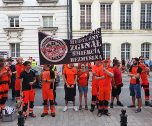 PROTEST ratowników medycznych w Warszawie 30.06.2021. Co się dzieje? Dlaczego strajkują?