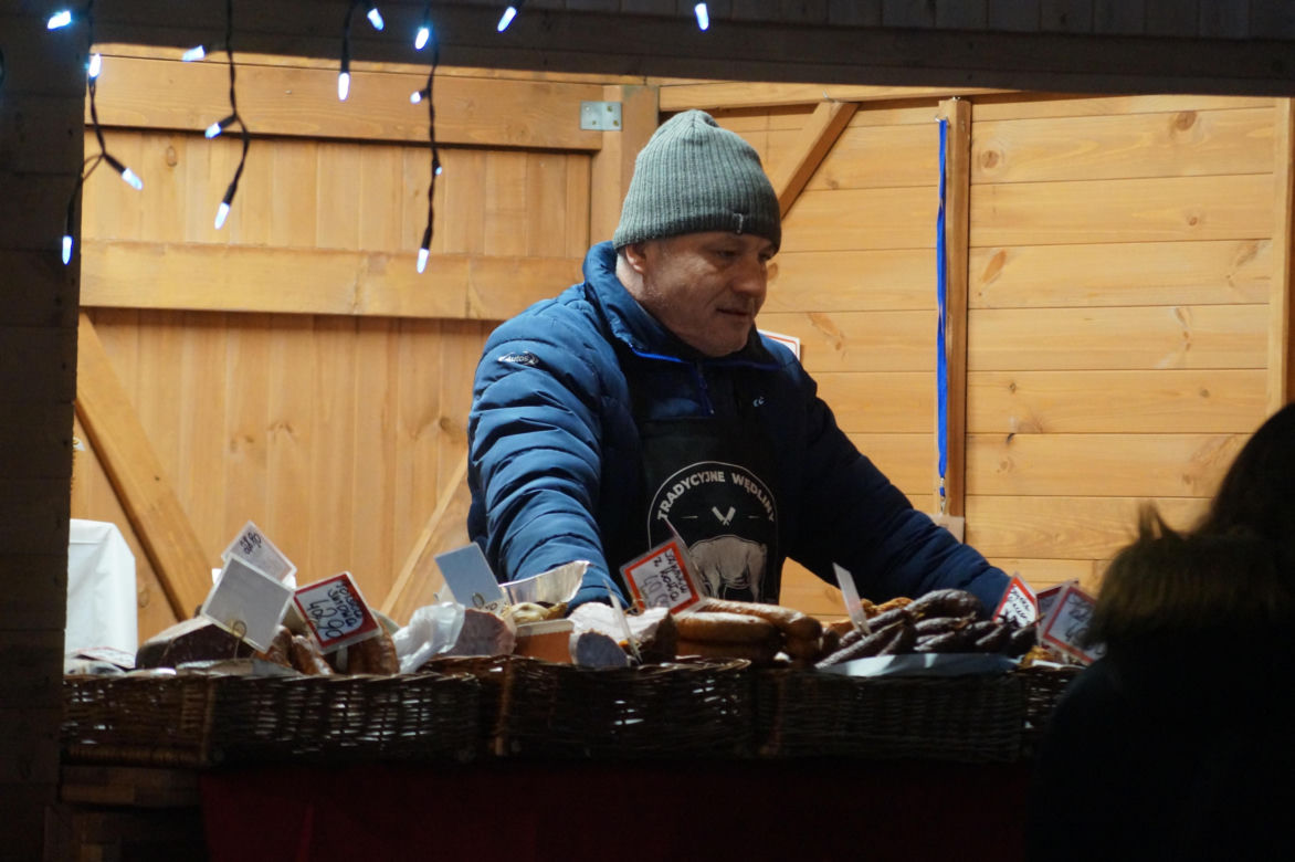 Magia świąt w Fordonie! Byliśmy na Akademickim Jarmarku Bożonarodzeniowym [ZDJĘCIA]
