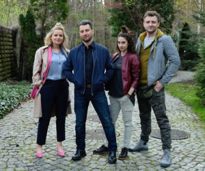 Komisarz Mama 2. Maria Matejko (Paulina Chruściel), aspirant Rybczyński (Arkadiusz Smoleński) i aspirant Mazur (Anna Matysiak), podkomisarz Żeromski (Wojciech Zieliński).