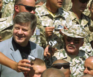 Generał Bieniek krytykuje Trumpa za słowa o polskich żołnierzach