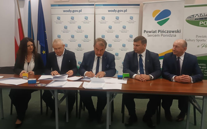Na terenie Powiatu Pińczowskiego podpisano dziś umowę dotyczącą realizacji projektu związanego z renaturyzacją rzeki Nidy oraz Zalewu Pińczowskiego